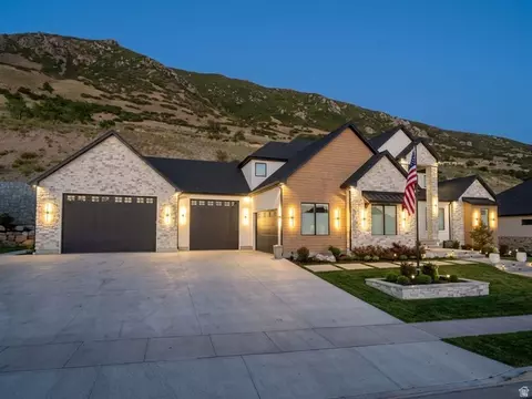 268 N Flag Rock Dr E, Farmington, UT 84025