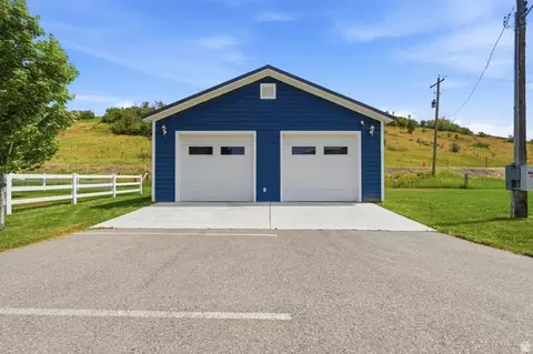 Exterior - 5113 E Hwy 36, Preston, ID 83263 photo 2 of 5