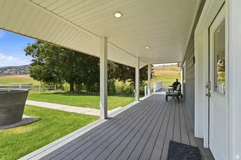 Exterior - 5113 E Hwy 36, Preston, ID 83263 photo 4 of 5