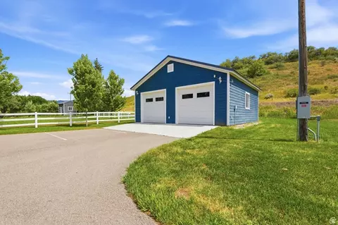 Exterior - 5113 E Hwy 36, Preston, ID 83263 photo 3 of 5