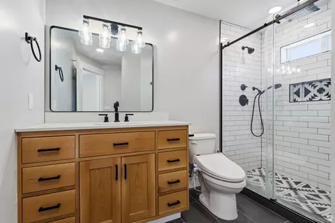 Bath - 432 E 1800 S, Orem, UT 84058 photo 2 of 3