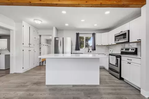 Kitchen - 432 E 1800 S, Orem, UT 84058 photo 2 of 4