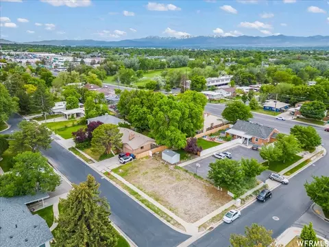 5172 S 935 E, Murray, UT 84117 photo 2