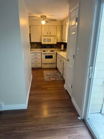 Entry Way - 669 W 1950 N, Centerville, UT 84014 photo 1 of 2