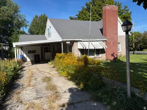 Exterior - 195 N 500 W, Logan, UT 84321 photo 3 of 4