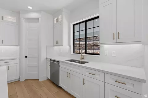Kitchen - 258 E Maple Ridge Dr, Mapleton, UT 84664 photo 6 of 16