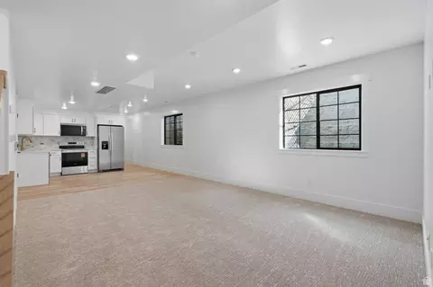 Living - 258 E Maple Ridge Dr, Mapleton, UT 84664 photo 18 of 19