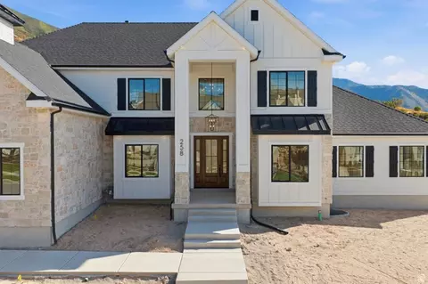 Exterior - 258 E Maple Ridge Dr, Mapleton, UT 84664 photo 4 of 12