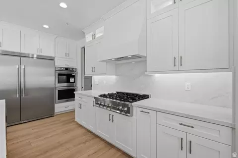 Kitchen - 258 E Maple Ridge Dr, Mapleton, UT 84664 photo 8 of 16