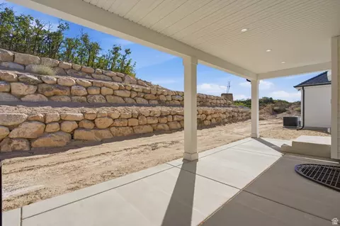 Exterior - 258 E Maple Ridge Dr, Mapleton, UT 84664 photo 8 of 12