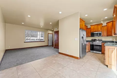 Living - 6563 S Lovendahle Ct, Murray, UT 84107 photo 1 of 6