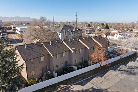 View/Area - 6563 S Lovendahle Ct, Murray, UT 84107 photo 22 of 25