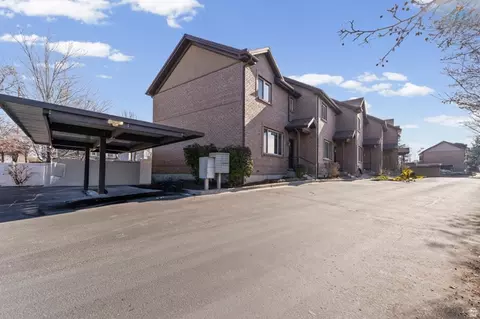 Exterior - 6563 S Lovendahle Ct, Murray, UT 84107 photo 7 of 18