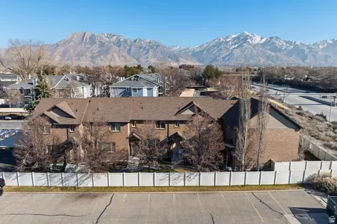 Exterior - 6563 S Lovendahle Ct, Murray, UT 84107 photo 11 of 18