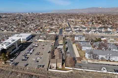 View/Area - 6563 S Lovendahle Ct, Murray, UT 84107 photo 13 of 25
