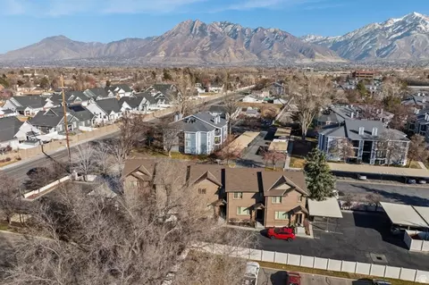 View/Area - 6563 S Lovendahle Ct, Murray, UT 84107 photo 20 of 25