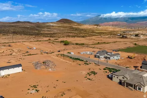 Undisclosed, Hurricane, UT 84737 photo 8
