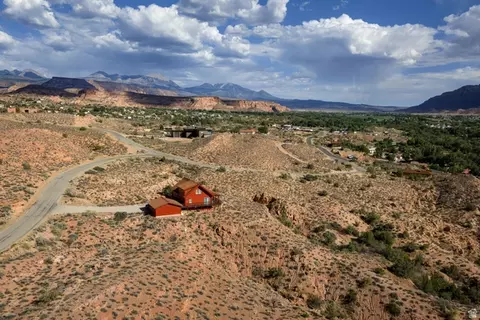 View/Area - 1707 Kayenta Dr, Moab, UT 84532 photo 2 of 10