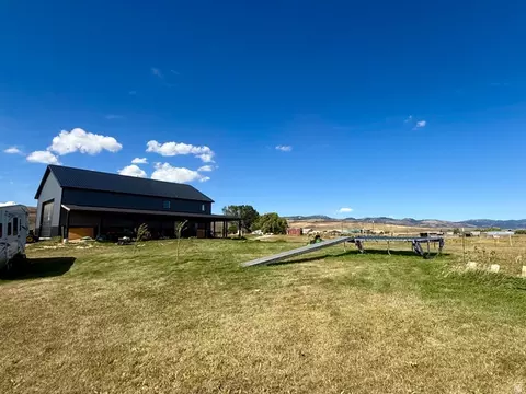 Exterior - 1972 Lanark Rd, Montpelier, ID 83254 photo 5 of 17