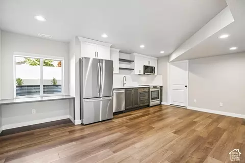 Kitchen - 367 E Unchartered Ln S, Draper, UT 84020 photo 5 of 5