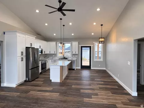 564 E River Heights Dr, Duchesne, UT 84021 photo 4