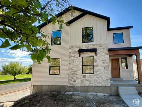 97 E Crestwood, Kaysville, UT 84037