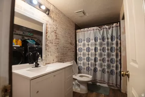 Bath - 245 S 200 W, Willard, UT 84340 photo 2 of 3