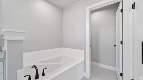 Entry Way - 3385 E Baywater Dr, Eagle Mountain, UT 84005 photo 4 of 5