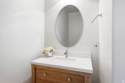 Bath - 212 N 590 E, Vineyard, UT 84059 photo 1 of 8