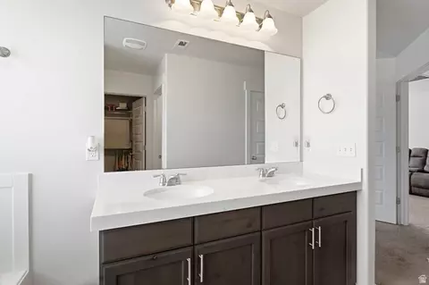 Bath - 212 N 590 E, Vineyard, UT 84059 photo 3 of 8