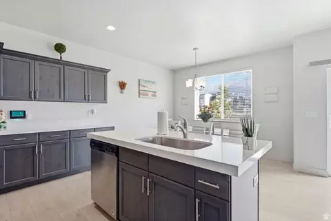 Kitchen - 212 N 590 E, Vineyard, UT 84059 photo 3 of 7