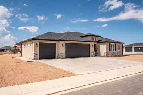 Exterior - 4913 N 970 E, Enoch, UT 84721 photo 5 of 7