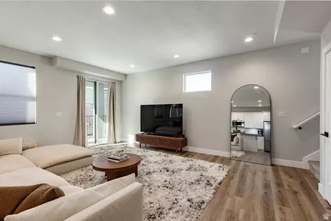 Living - 81 E Sitka Creek Cv, Draper, UT 84020 photo 2 of 2