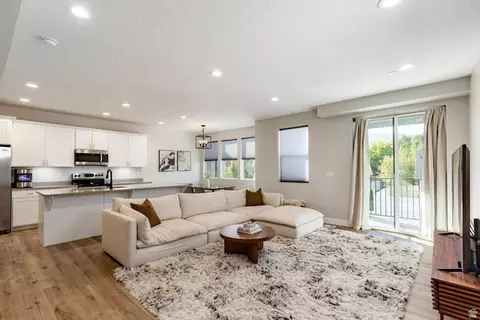 Living - 81 E Sitka Creek Cv, Draper, UT 84020 photo 1 of 2