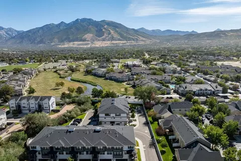 View/Area - 81 E Sitka Creek Cv, Draper, UT 84020 photo 4 of 6