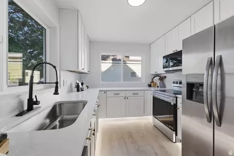 Kitchen - 332 E 200 S, American Fork, UT 84003 photo 1 of 2