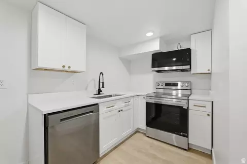 Kitchen - 332 E 200 S, American Fork, UT 84003 photo 2 of 2