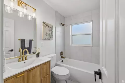 Bath - 332 E 200 S, American Fork, UT 84003 photo 1 of 2