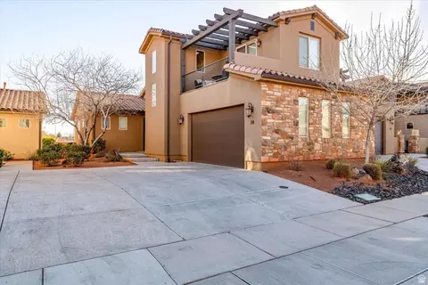 3800 N Paradise Dr #74, Santa Clara, UT 84765