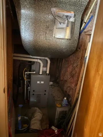 Entry Way - 276 E Main St, Duchesne, UT 84021 photo 1 of 2