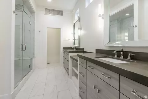 Bath - 520 Mission Dr, Midway, UT 84049 photo 2 of 7