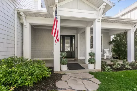 Exterior - 520 Mission Dr, Midway, UT 84049 photo 4 of 8