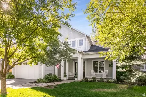 Exterior - 520 Mission Dr, Midway, UT 84049 photo 3 of 8