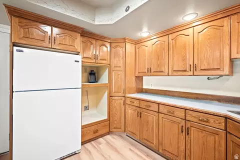 Kitchen - 64 S 320 W, Orem, UT 84058 photo 2 of 6