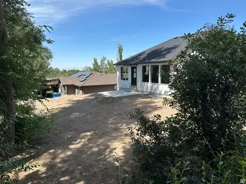 Exterior - 1133 E Benchview Dr, Ogden, UT 84404 photo 6 of 6