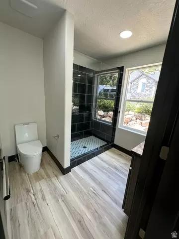 Bath - 1133 E Benchview Dr, Ogden, UT 84404 photo 1 of 3
