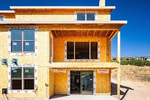 Exterior - 369 W Ascent Dr #263, Hideout, UT 84036 photo 11 of 15