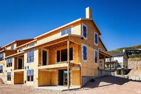 Exterior - 369 W Ascent Dr #263, Hideout, UT 84036 photo 8 of 15