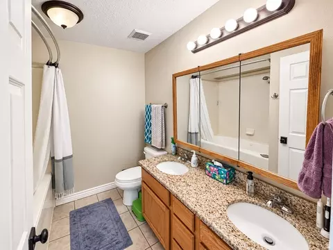 Bath - 125 E Hanover Dr, Orem, UT 84058 photo 2 of 4