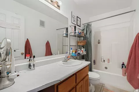 Bath - 655 E 600 N #12, Provo, UT 84606 photo 1 of 2